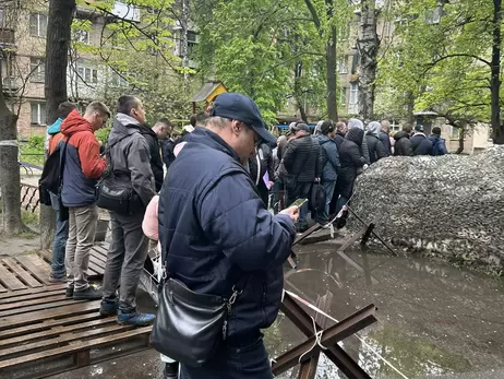 У ЗСУ заявили, що ТЦК працюють цілодобово, реагуючи на скарги про черги