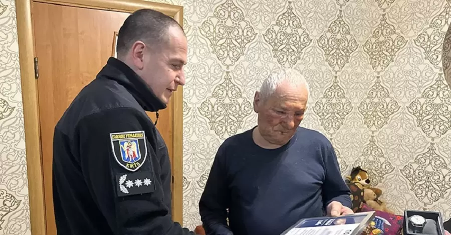 Помер киянин, який під час обстрілу відігнав від інших машин свій палаючий автомобіль