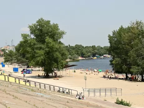 В Киеве проверяют качество воды в водоемах, но открывать пляжный сезон не будут