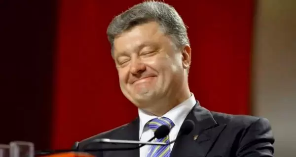 Порошенко с Песковым озвучивают схожие заявления по внешней политике Украины, – политолог