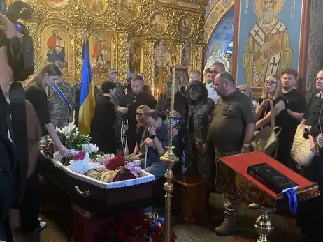 В Киеве попрощались с военнослужащей Шурой 