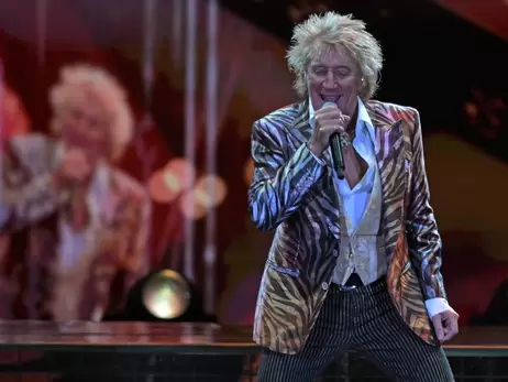 Певца Рода Стюарта на концерте в Германии освистали за поддержку Украины