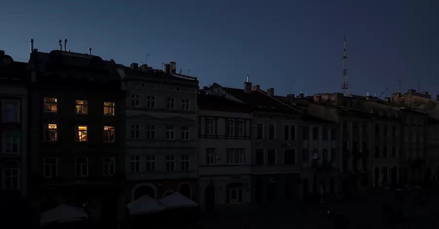 В Киеве втрое уменьшили количество многоэтажек, которым не выключают свет