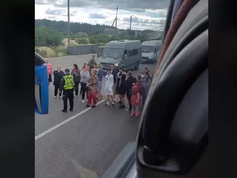 На Львовщине работники ТЦК забрали водителя автобуса, пассажиры устроили бойкот