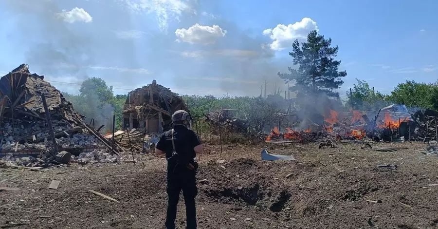 Россия сбросила авиабомбу на Донецкую область, погибли четыре человека