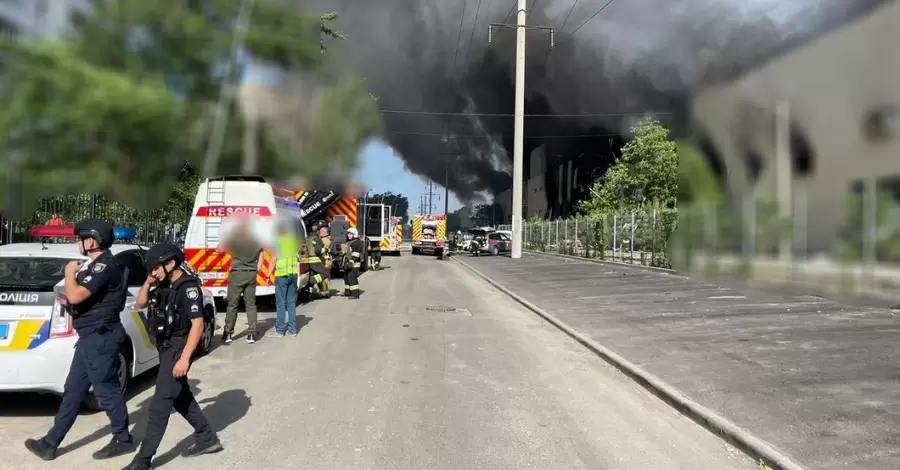 Росія вдарила по цивільній інфраструктурі в Одесі, є постраждалі 