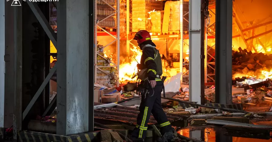 У Києві на енергооб'єкті сталася пожежа, але небезпеки для людей немає