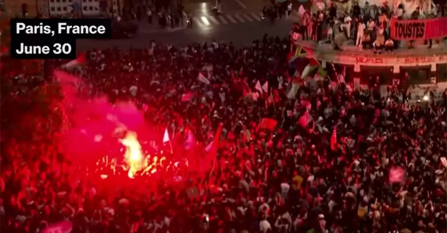 В Париже после первого тура досрочных парламентских выборов начались протесты