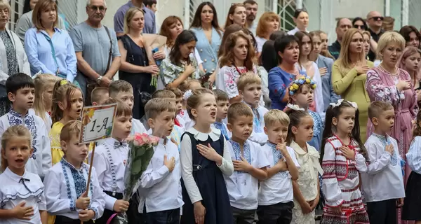 Львов стал первым городом, в котором учебный год начнется в августе