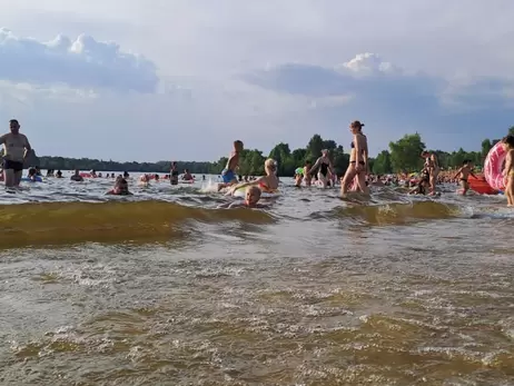 Вода в Днепре нагрелась до рекордной температуры