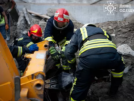 В одеському порту стався обвал будівлі, є жертви