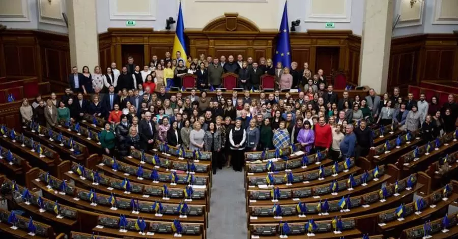 Парламент повернеться до роботи, коли нардепи матимуть остаточний варіант законопроєкту про УПЦ МП