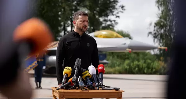 Володимир Зеленський підтвердив, що перші F-16 прибули в Україну (оновлено)