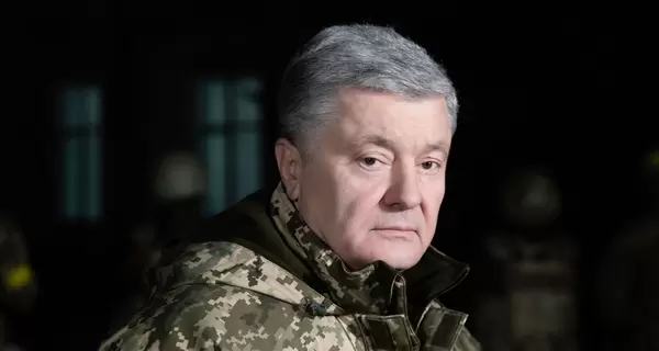 Порошенко предлагает разрешить депутатам с бронью и отсрочкой беспрепятственно выезжать за границу