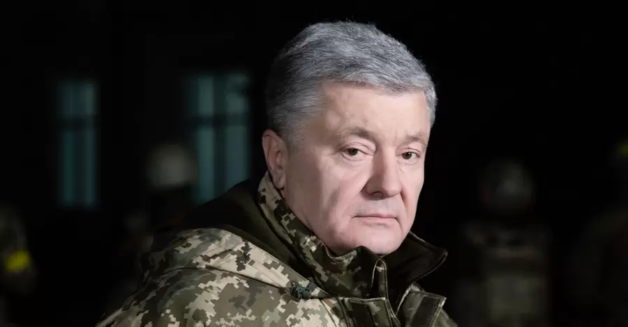 Порошенко пропонує дозволити депутатам з бронню та відстрочкою безперешкодно виїжджати за кордон