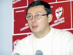 Луценко взялся за «ментов-оборотней» 