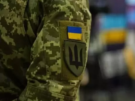 На Львівщині у військовому містечку лейтенант напав на солдата з ножем