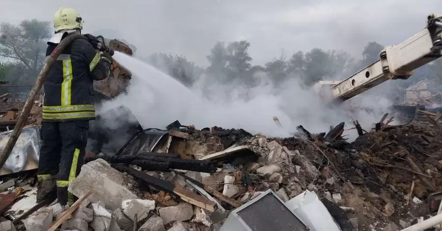 На Харківщині з-під завалів будинку дістали тіла двох загиблих