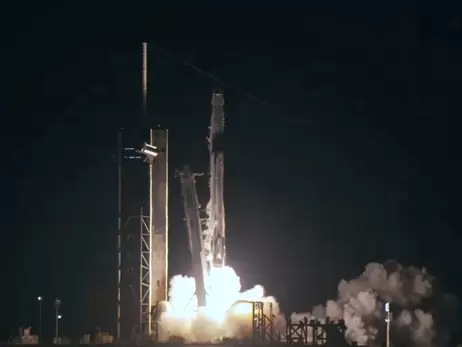 SpaceX оголосила про запуск першого в історії приватного польоту з виходом у відкритий космос