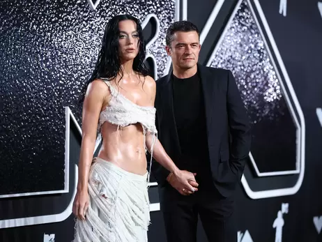 Рідкісний вихід: Кеті Перрі на MTV VMA 2024 позувала з Орландо Блумом