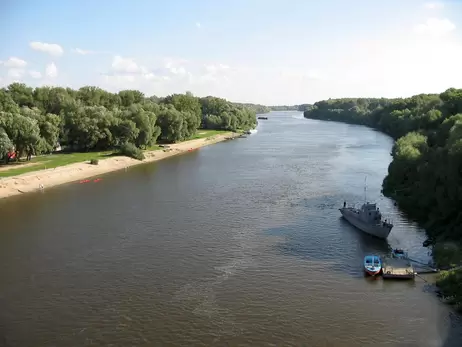 Джерелом забруднення річок виявився російський завод, у воду потрапило близько 5,7 тисячі тонн відходів 