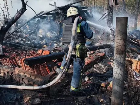 Війська РФ на Харківщині обстріляли з дрона цивільне авто, є загиблий та поранені 