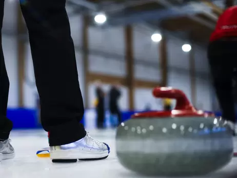 Україна закликала призупинити членство Росії в World Curling через спортсменів з Криму