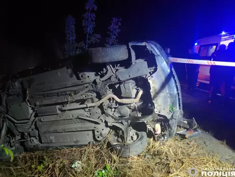 На Чернігівщині автомобіль збив двох дівчат, вони загинули 