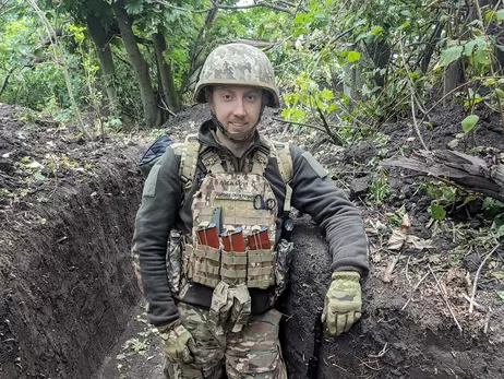 Ексвʼязень “Ізоляції” письменник Станіслав Асєєв пішов із ЗСУ