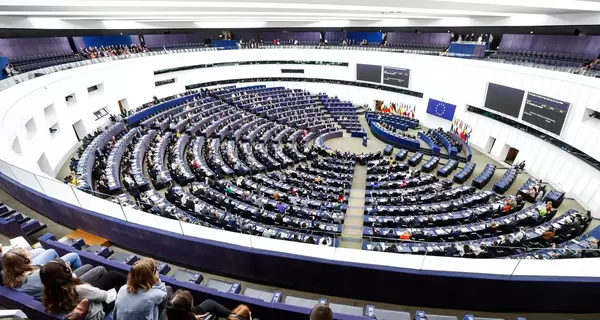 Європарламент виділив Україні 35 млрд євро заморожених активів Росії