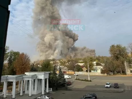 В окупованому Луганську ракетами атаковано склад боєприпасів, — ОВА