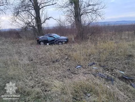 У Львові водійка автівки, що кілька разів перевернулася, не отримала жодної подряпини