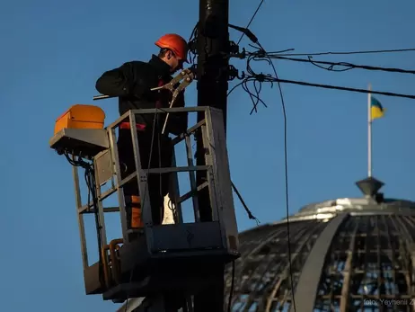 Під Дніпром росіяни атакували автівку енергетиків ДТЕК під час ремонтних робіт