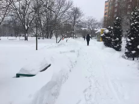 Погода в Україні 12 грудня: снігопади припиняться, але будуть сильні морози