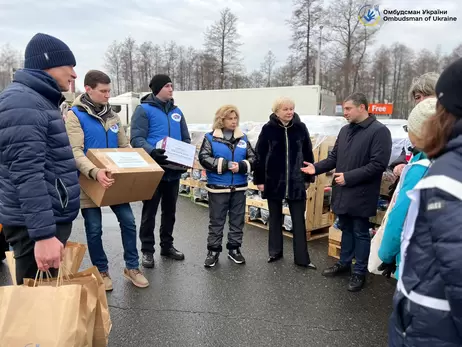 Лубінець передав посилки та листи українським військовополоненим, яких утримує РФ