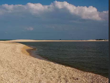 В акватории Азовского моря обнаружили мазут - его происхождение выясняют