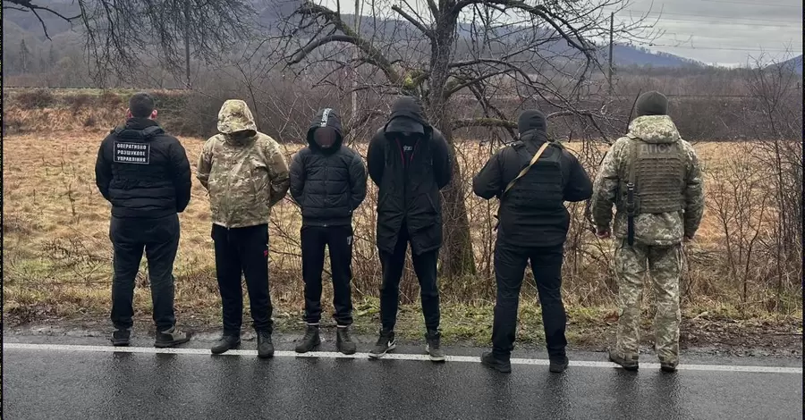 На Закарпатье задержаны переправщики и уклонисты, маскировавшиеся под траурный кортеж