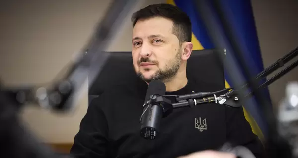 Зеленский заявил, что Лукашенко в 2022 году «извинялся и предлагал ударить по заводу в Беларуси»