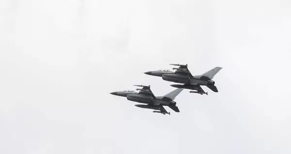 Украинский пилот F-16 впервые в истории сбил шесть крылатых ракет за один вылет