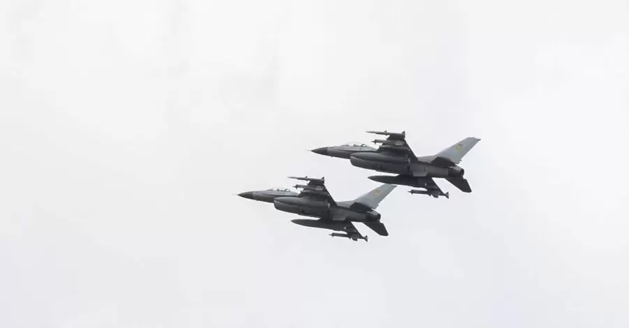 Український пілот F-16 уперше в історії збив одразу шість крилатих ракет