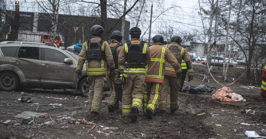 Количество пострадавших в Сумах из-за попадания дрона в многоэтажку выросло до 16 человек