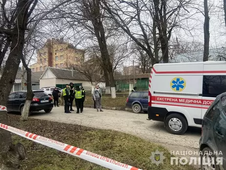 Жертвой взрыва возле ТЦК в Каменец-Подольском стал человек, принесший взрывчатку