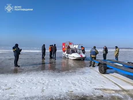 У Полтавській області на Дніпрі перевернувся човен  із п'ятьма рибалками