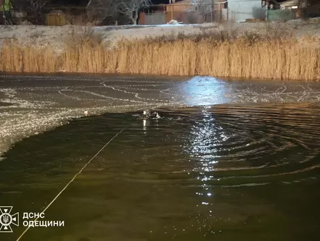 В Одесской области погибли трое детей, провалившись под лед на ставке