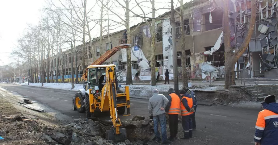 У Миколаєві внаслідок атаки “шахедів” пошкоджено ТЕЦ, 100 тисяч людей без тепла