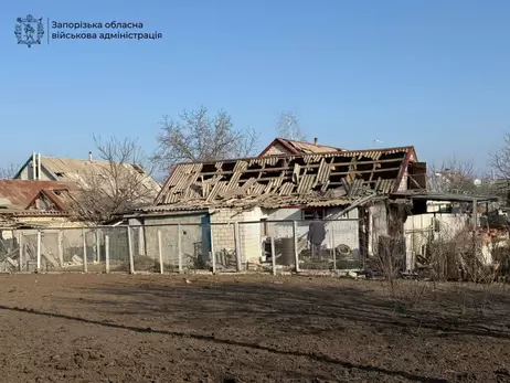 В Оріхові під завалами знайшли тіло чоловіка, а на Херсонщині росіяни поранили 8 людей