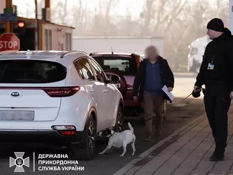 Чоловіки, які перевозять гуманітарні та медичні вантажі, виїжджатимуть на загальних підставах