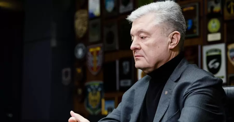 Порошенко і Тимошенко відреагували на статтю про таємні переговори з соратниками Трампа