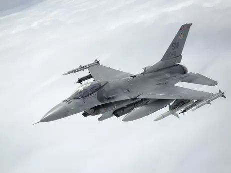 Бельгія відклала початок постачання F-16 до України ще на рік 