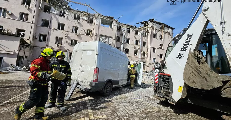 Кількість жертв удару по Кривому Рогу зросла до п'яти - у лікарні померла жінка